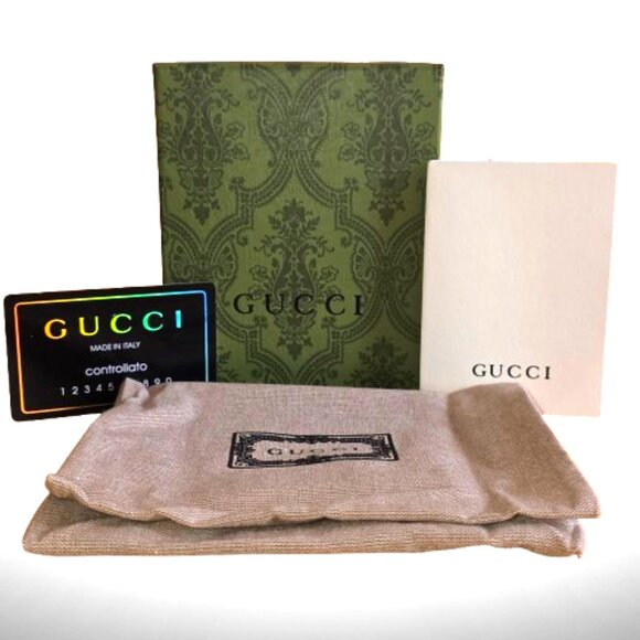 Gucci GG Marmont Matelassé Chevron Leather Key Case - Picture 6 of 6